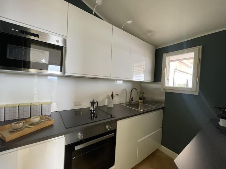 Ultra Stylish Modern Attic Appartement Rome Buitenkant foto
